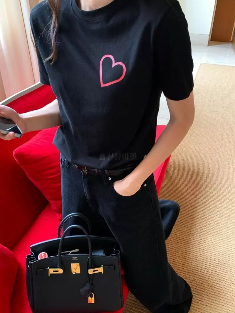 Gentlewoman - Korean Women Fashion - #momslook - Heart Tee - 6