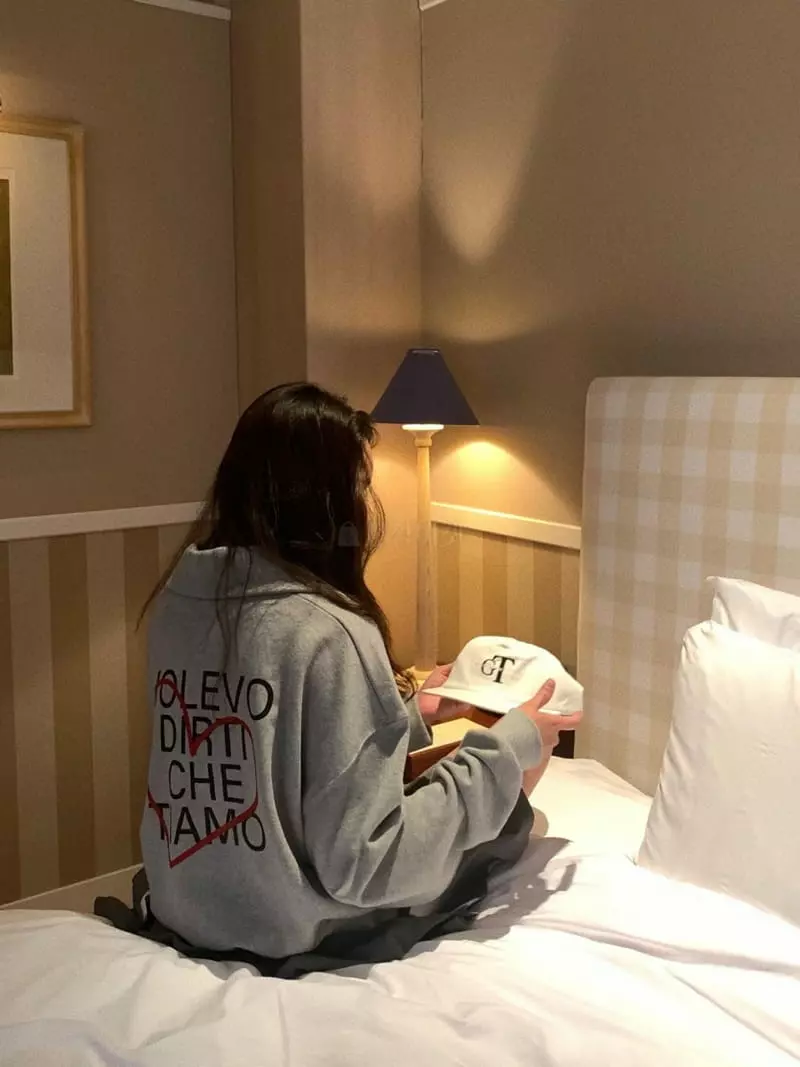 Gentlewoman - Korean Women Fashion - #womensfashion - Heart Sweatshirt - 6