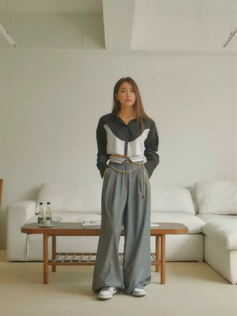 Ginger - Korean Women Fashion - #momslook - Wave Crop Shirt - 6