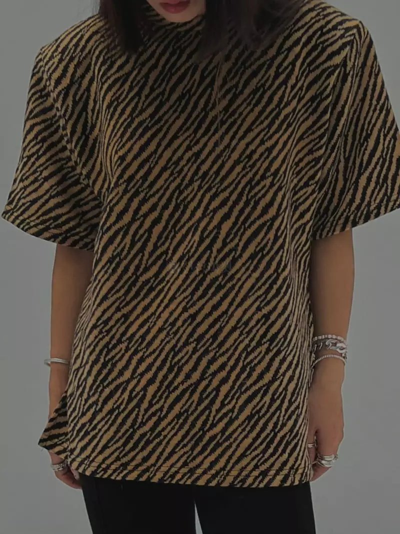 Ginger - Korean Women Fashion - #momslook - Zebra Knit Tee - 9
