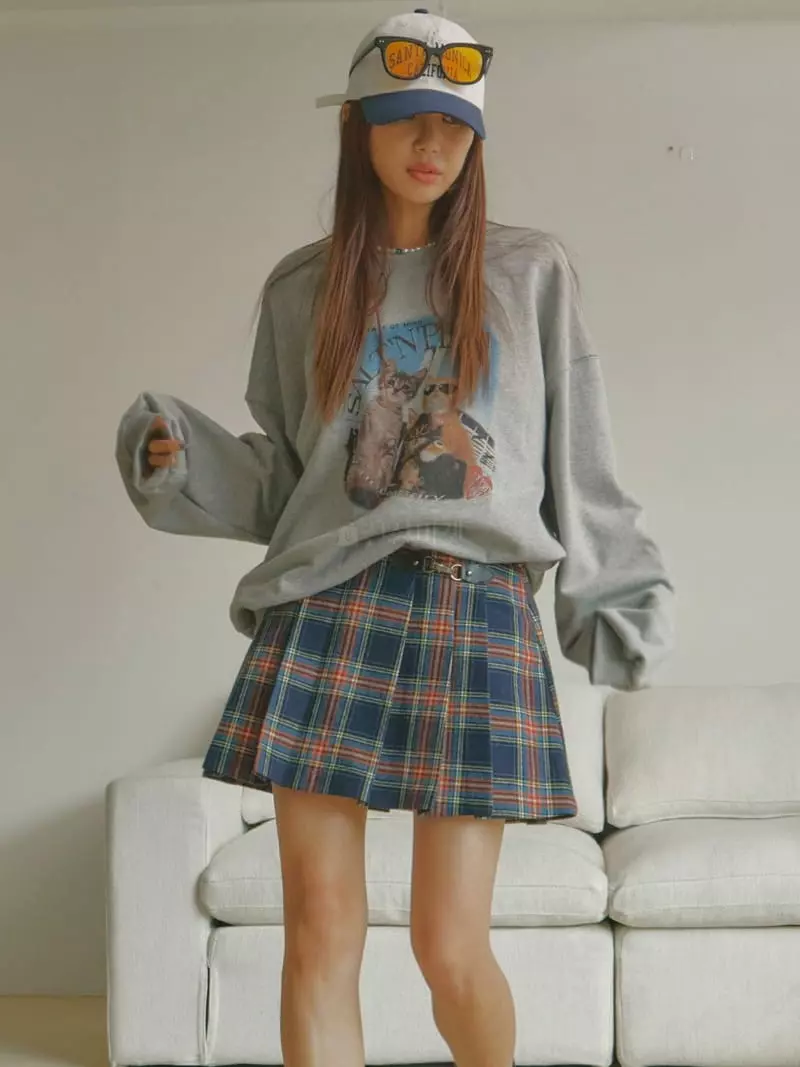 Ginger - Korean Women Fashion - #womensfashion - Kitty Sweatshirt - 4