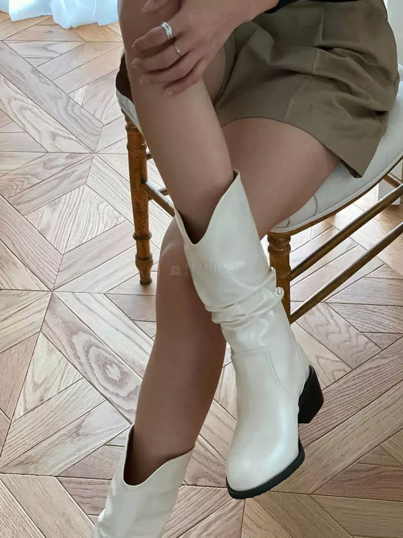Golden Shoe - Korean Women Fashion - #momslook - L8224  Boots - 12
