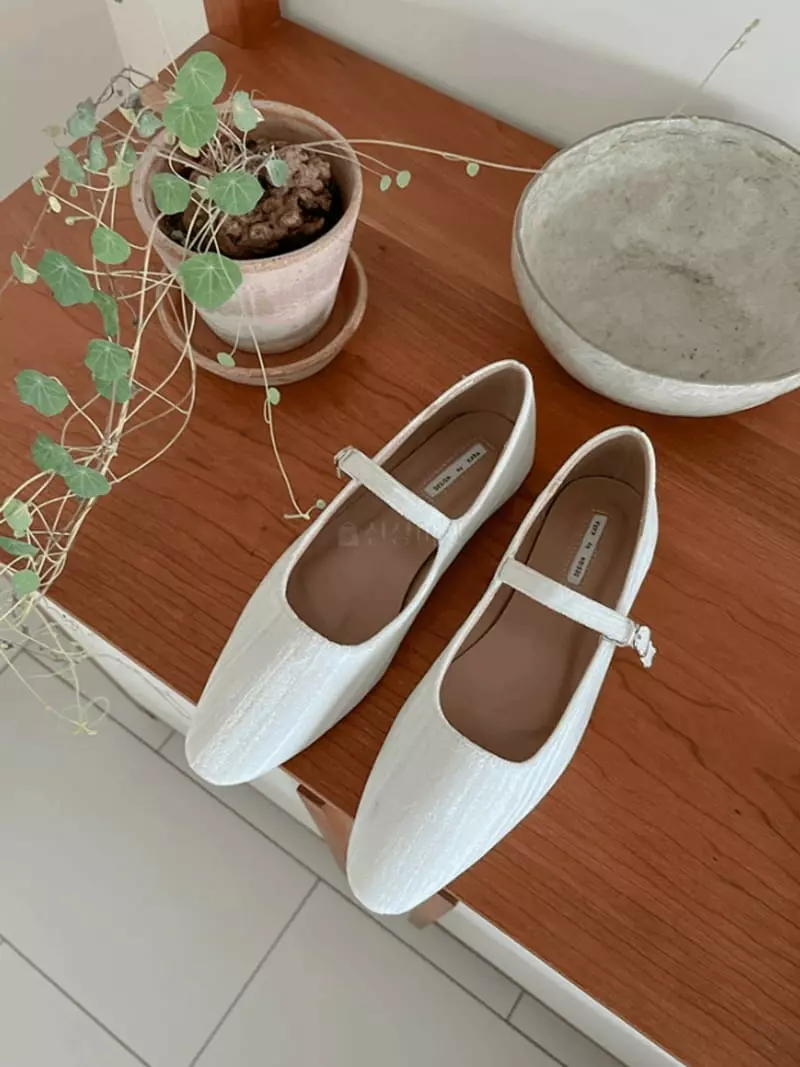 Golden Shoe - Korean Women Fashion - #momslook - ka53 Flats - 10