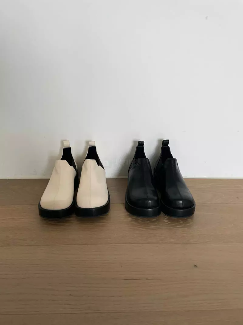 Golden Shoe - Korean Women Fashion - #momslook - i6047 Flats - 11