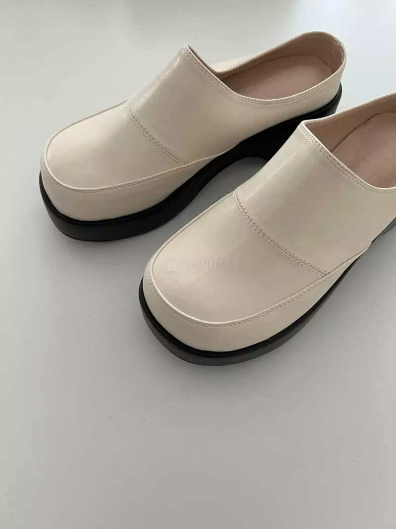 Golden Shoe - Korean Women Fashion - #momslook - i6037 Slippers - 7