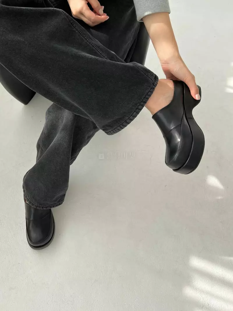 Golden Shoe - Korean Women Fashion - #momslook - i6037 Slippers - 9