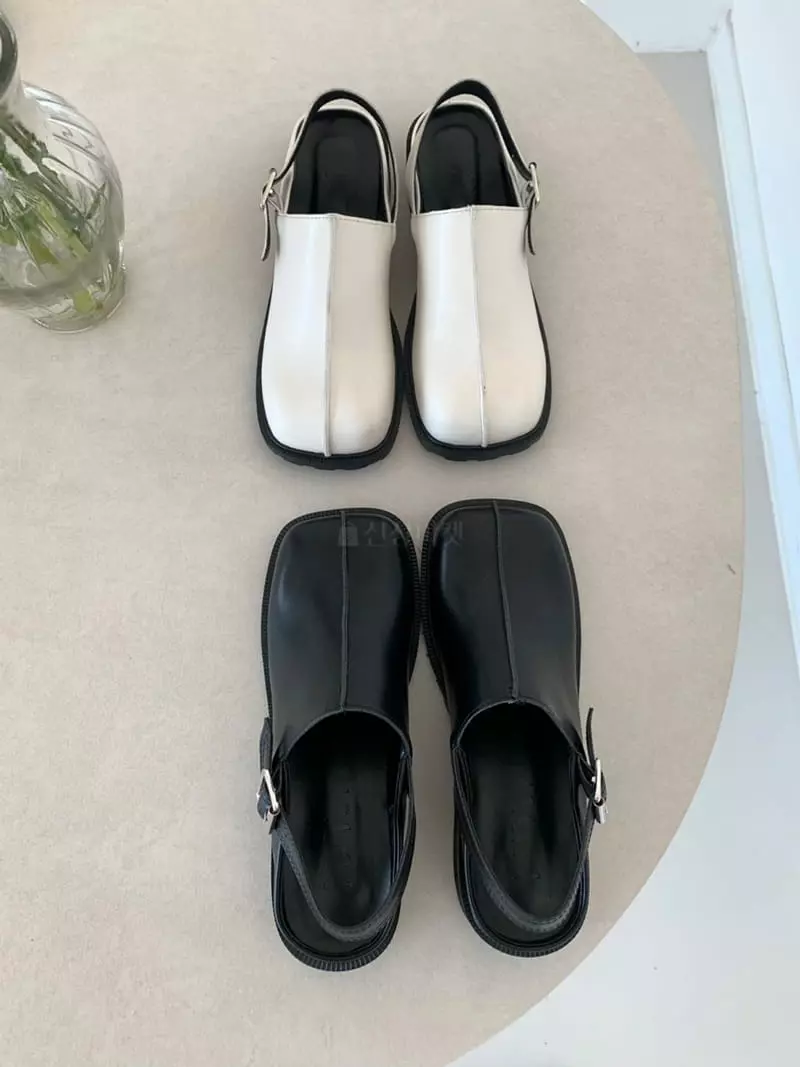 Golden Shoe - Korean Women Fashion - #momslook - i6032 Sandals - 2