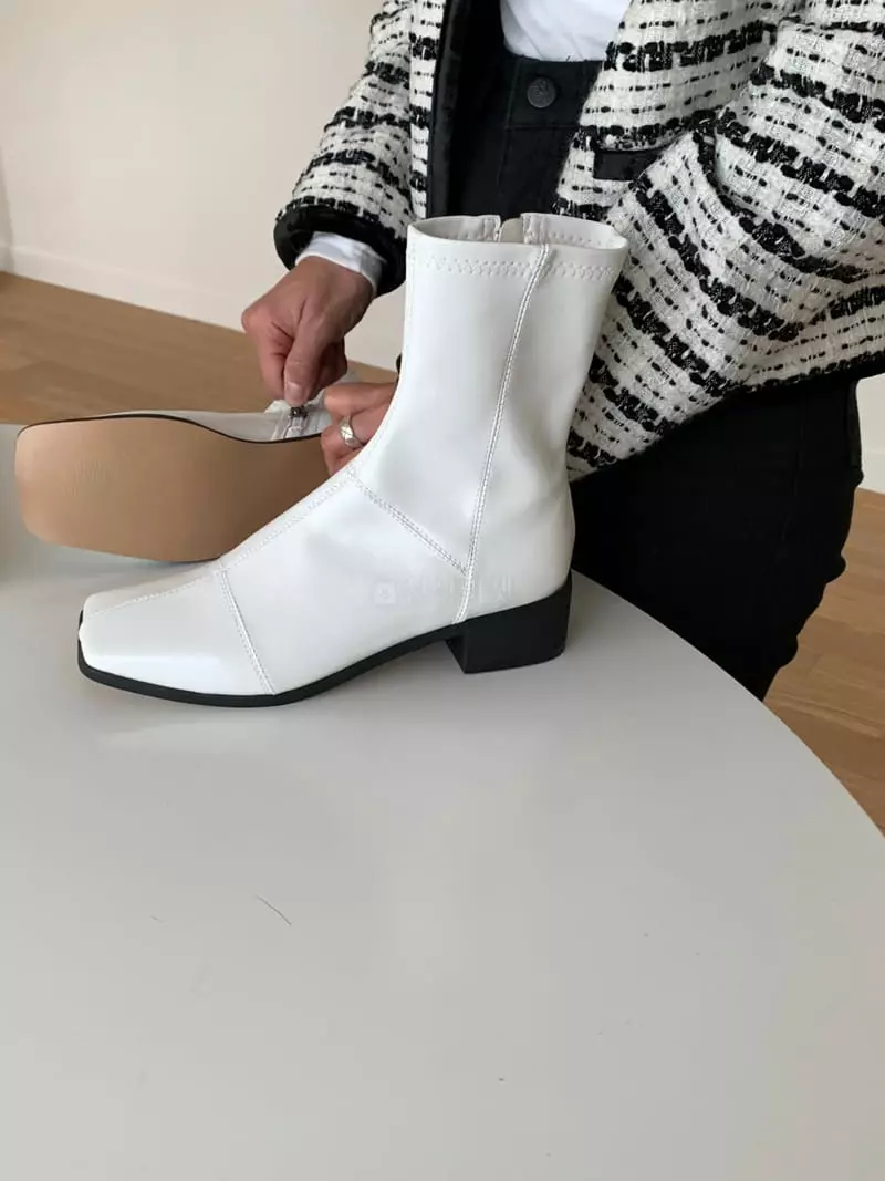 Golden Shoe - Korean Women Fashion - #momslook - i6027 Ankle Boots - 12