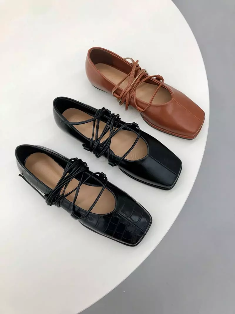 Golden Shoe - Korean Women Fashion - #momslook - i1907 Flats
