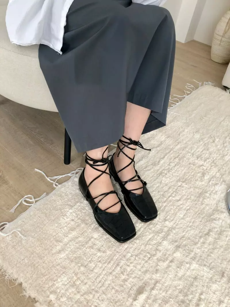 Golden Shoe - Korean Women Fashion - #momslook - i1907 Flats - 7