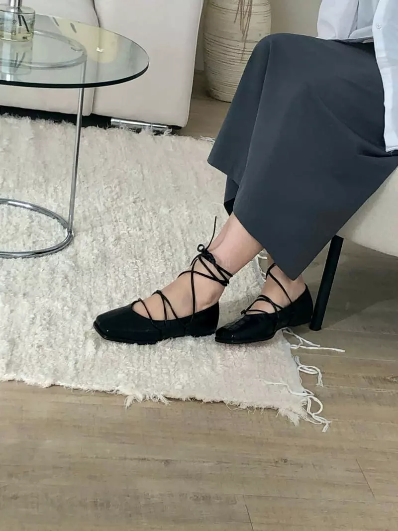 Golden Shoe - Korean Women Fashion - #momslook - i1907 Flats - 8
