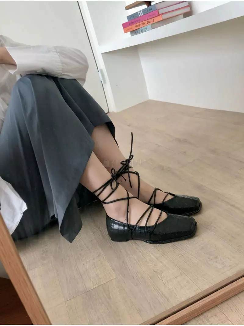 Golden Shoe - Korean Women Fashion - #momslook - i1907 Flats - 9