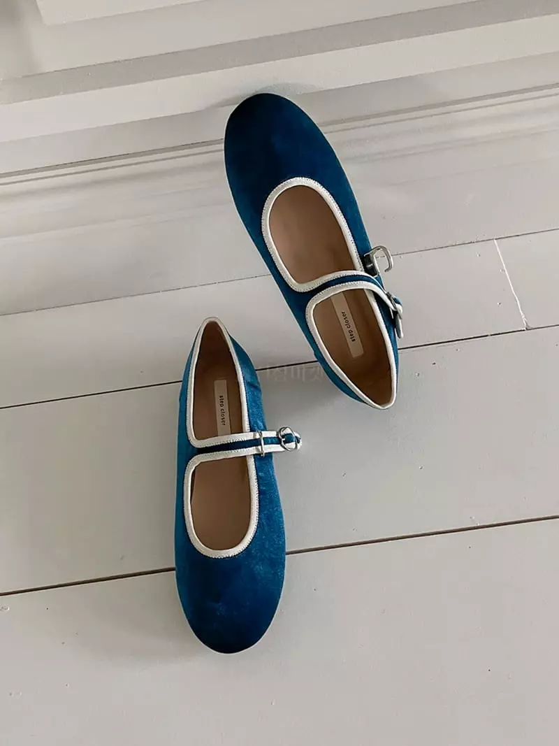 Golden Shoe - Korean Women Fashion - #momslook - st2312 Flats - 9