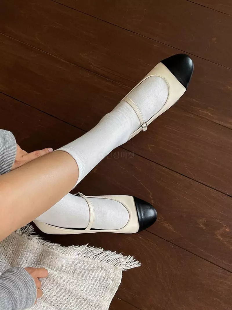 Golden Shoe - Korean Women Fashion - #momslook - st2114 Flats - 10