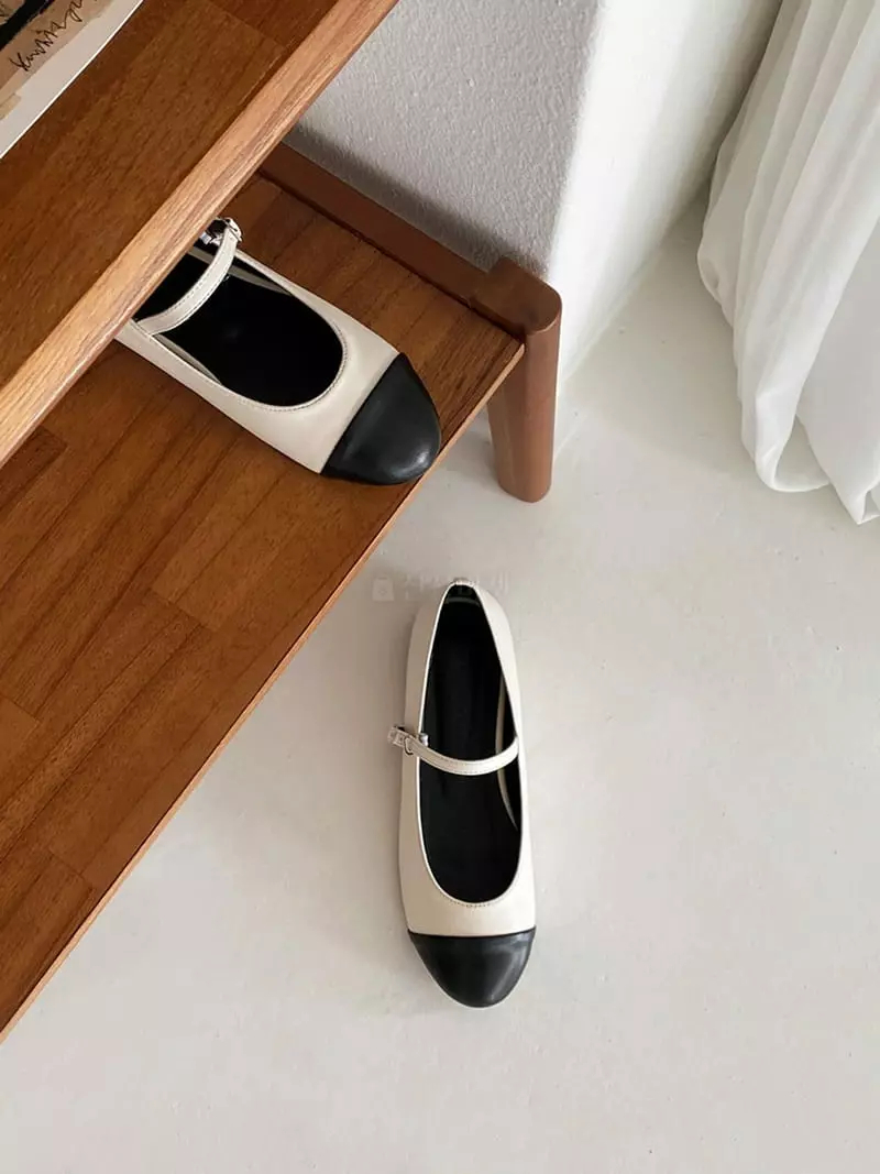 Golden Shoe - Korean Women Fashion - #thelittlethings - st2114 Flats - 4
