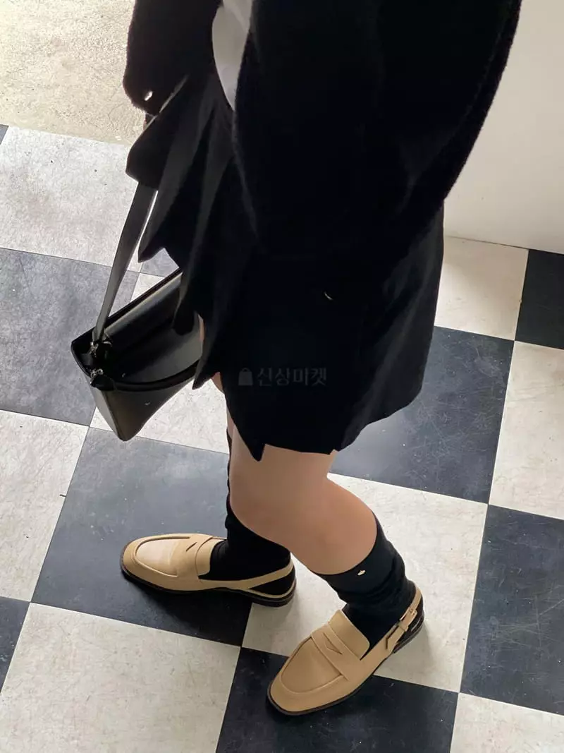 Golden Shoe - Korean Women Fashion - #pursuepretty - L86049 Flats - 8
