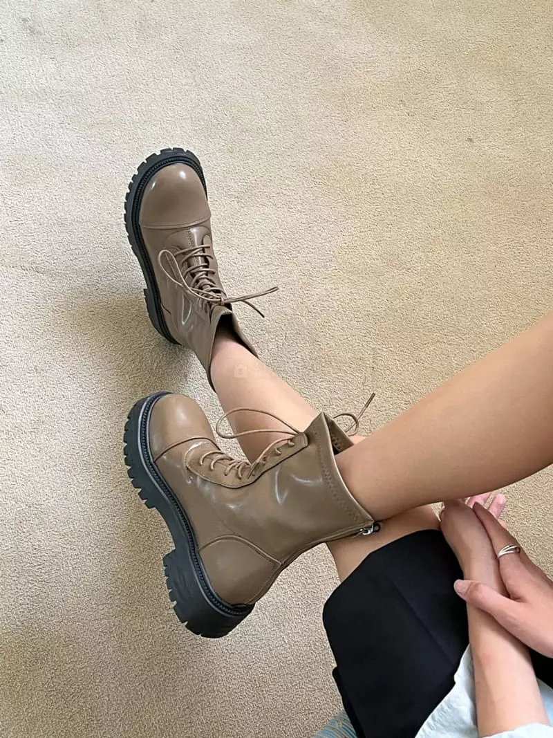 Golden Shoe - Korean Women Fashion - #vintageinspired - hu729 Boots - 7