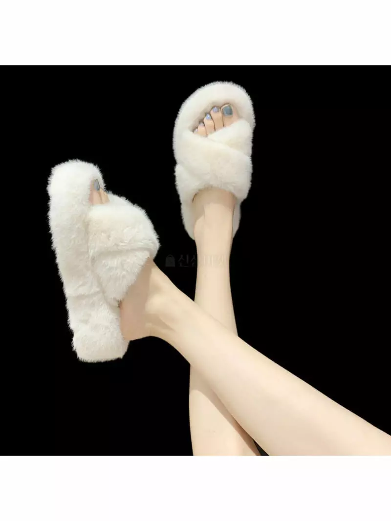 Golden Shoe - Korean Women Fashion - #vintagekidsstyle - R7022 Slippers - 12