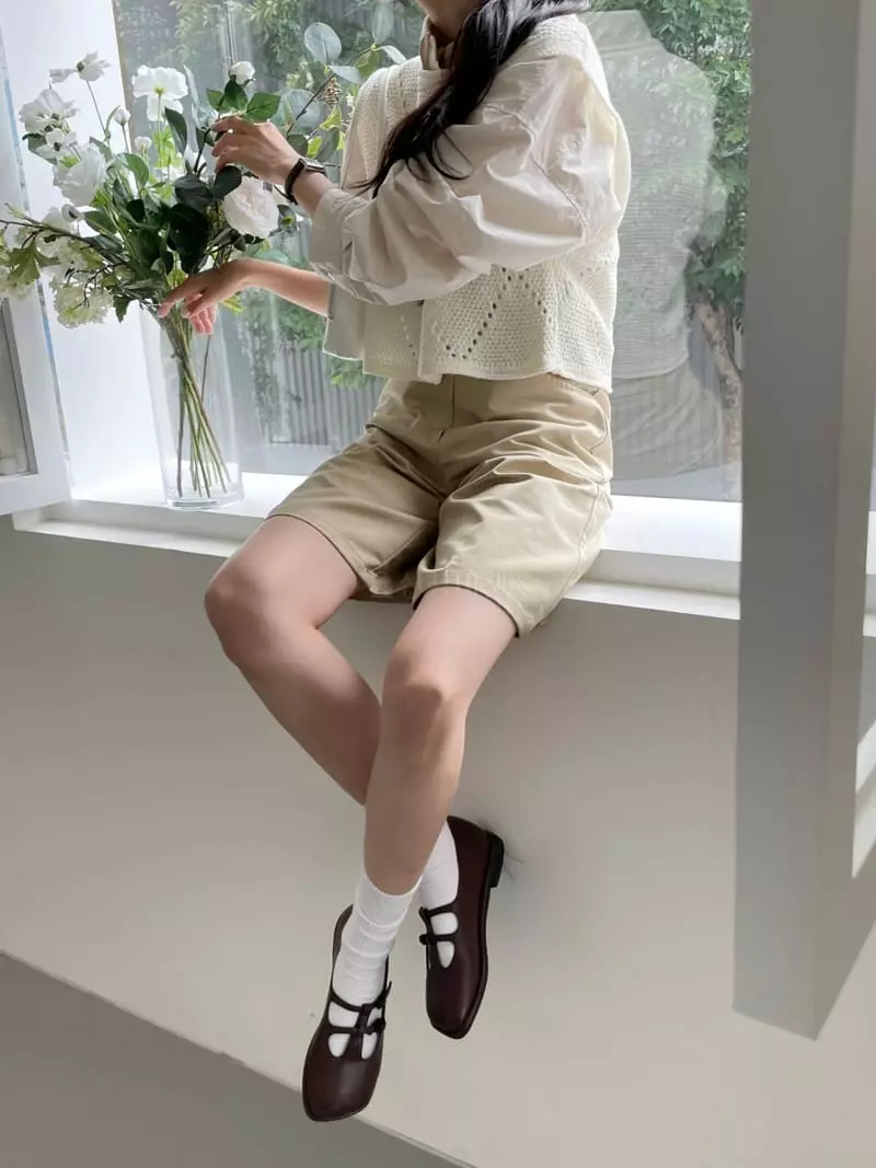 Golden Shoe - Korean Women Fashion - #vintagekidsstyle - i1706 Flats - 11