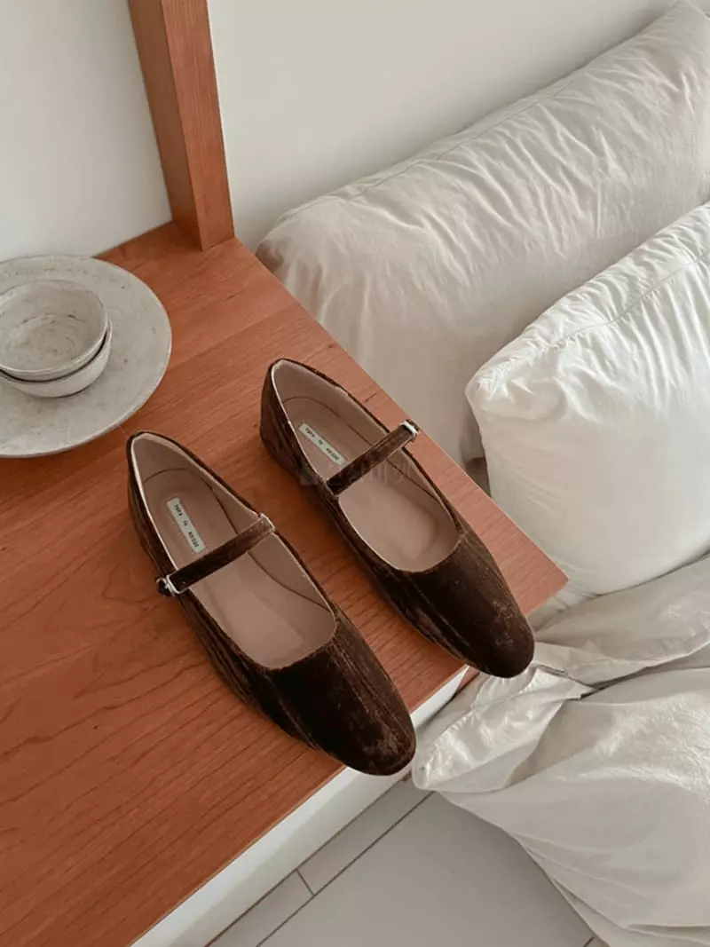 Golden Shoe - Korean Women Fashion - #womensfashion - ka53 Flats - 7