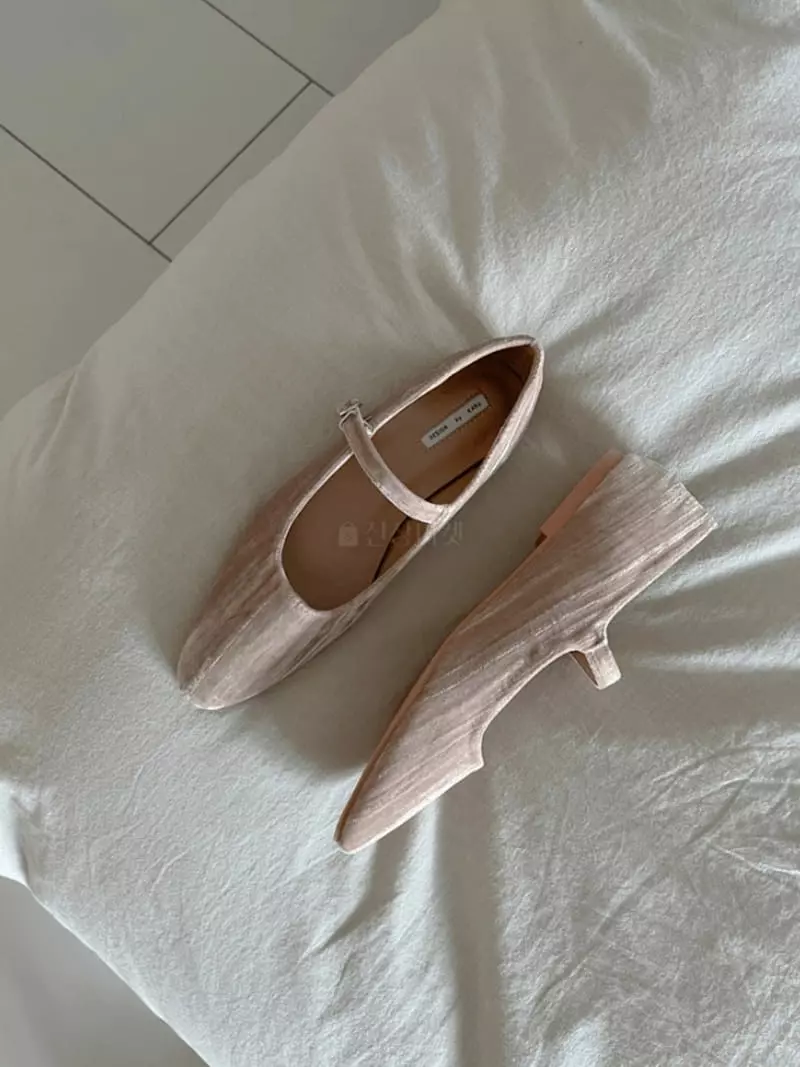Golden Shoe - Korean Women Fashion - #womensfashion - ka53 Flats - 9