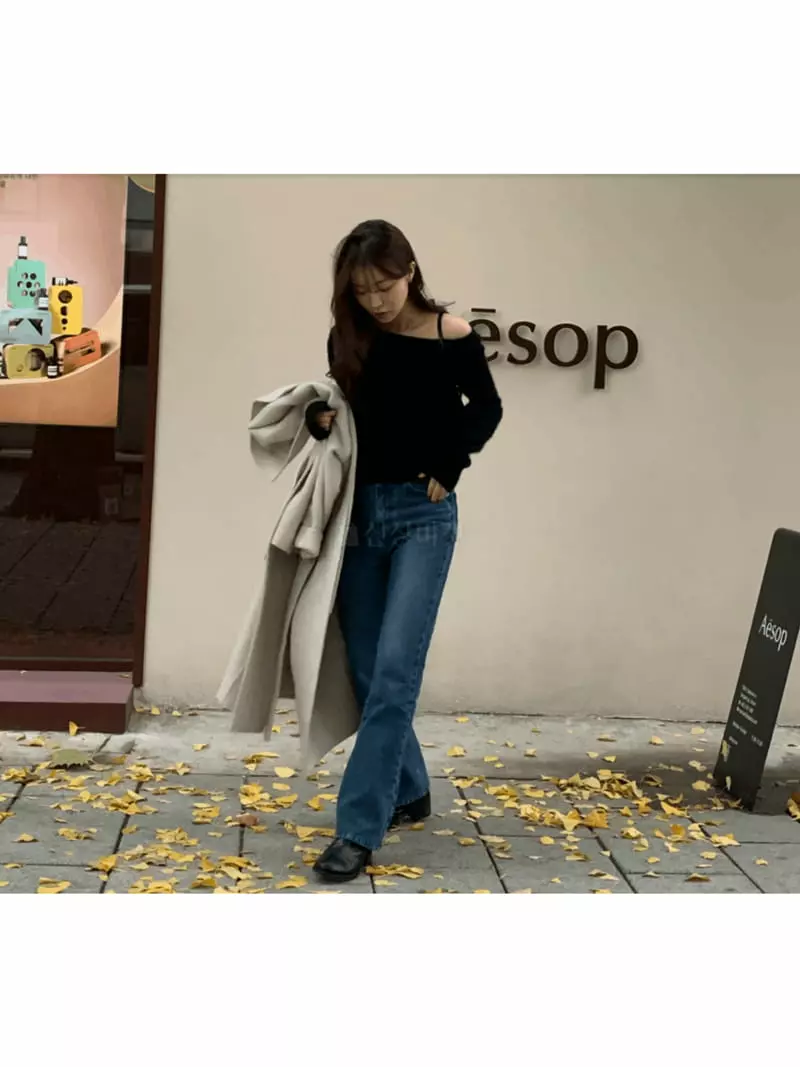 Gracia - Korean Women Fashion - #momslook - Racoon One Shoulder Knit Tee - 3