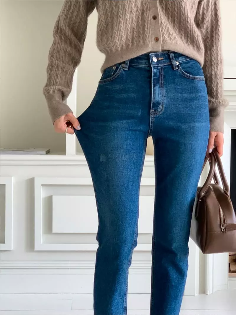 Gracia - Korean Women Fashion - #thelittlethings - Util Banding Jeans - 7