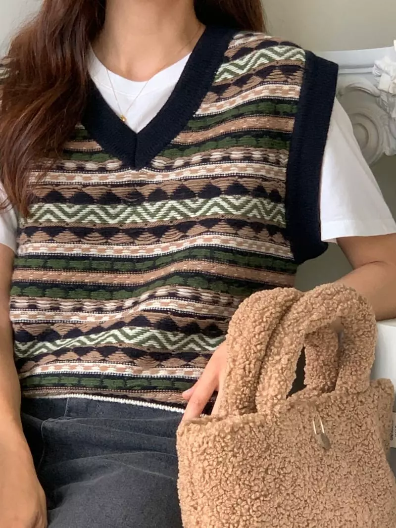 Gracia - Korean Women Fashion - #vintagekidsstyle - Jacquard Vest - 2