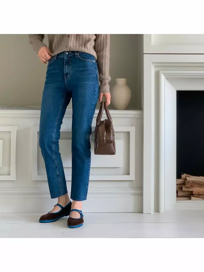 Gracia - Korean Women Fashion - #vintagekidsstyle - Util Banding Jeans