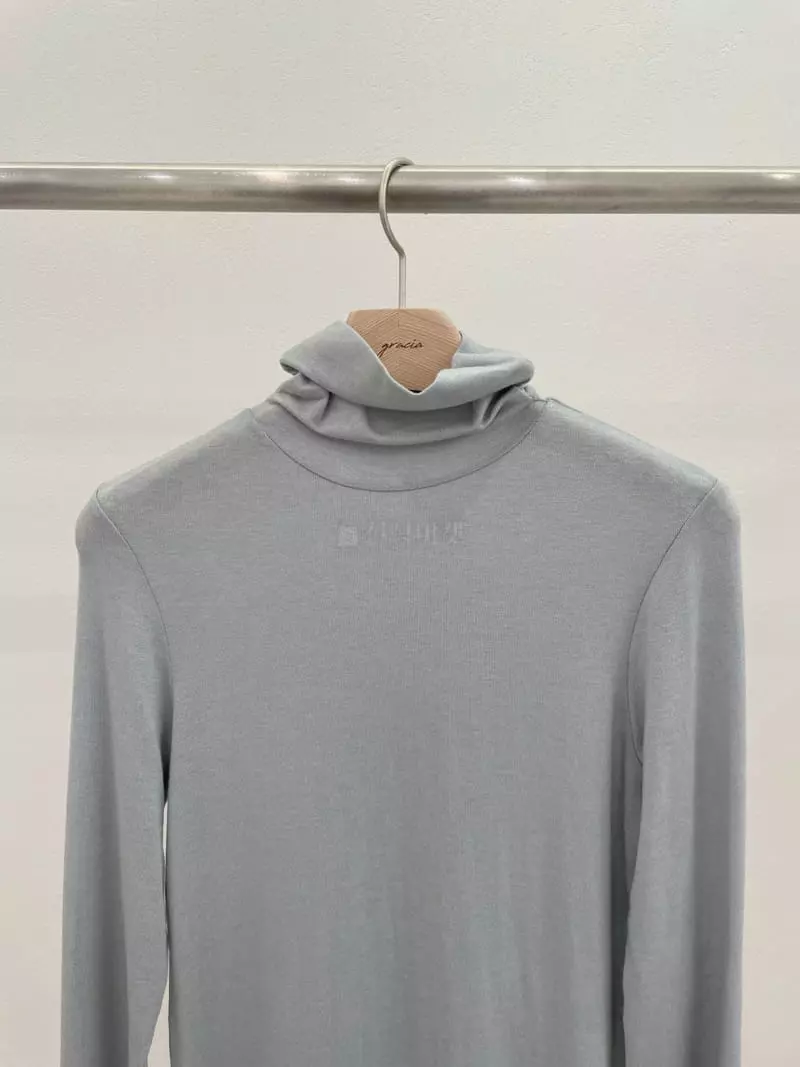 Gracia - Korean Women Fashion - #womensfashion - Skin Turtleneck Tee - 12