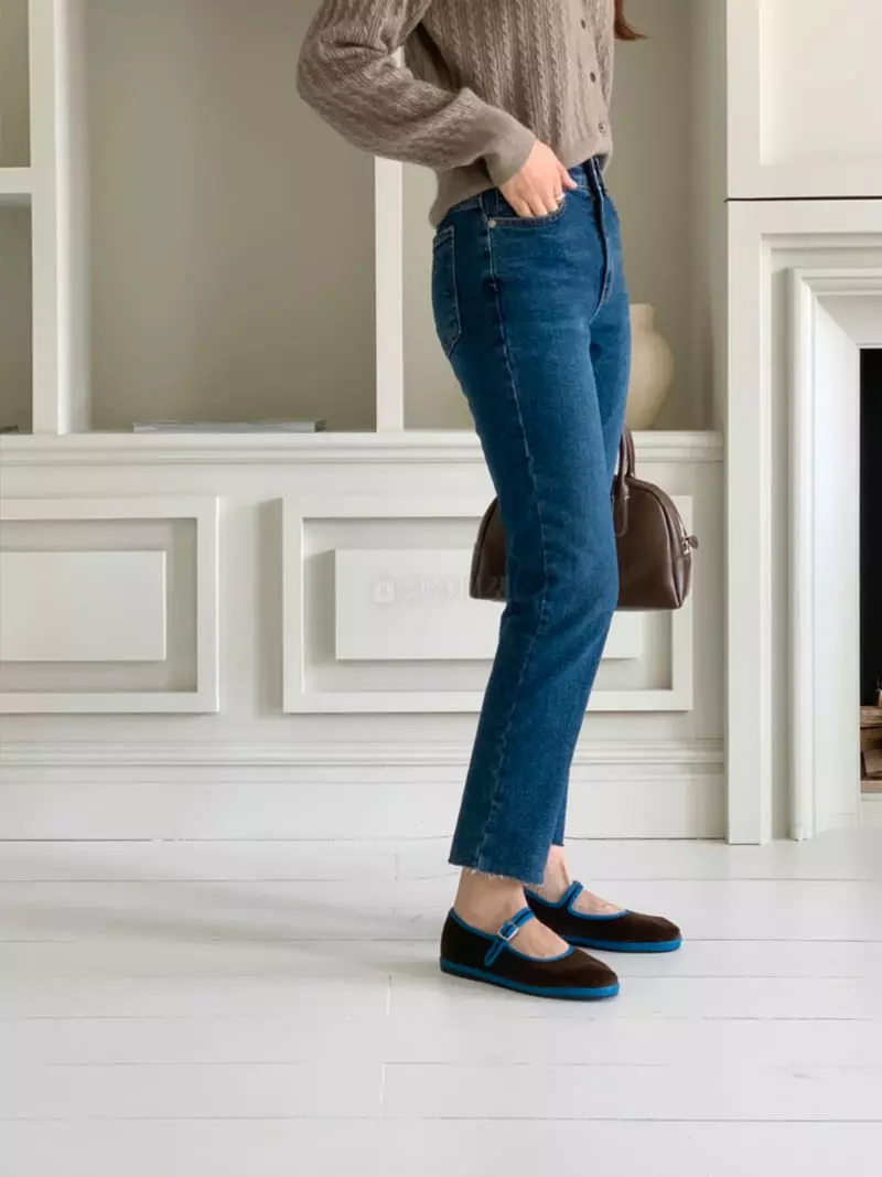 Gracia - Korean Women Fashion - #womensfashion - Util Banding Jeans - 9