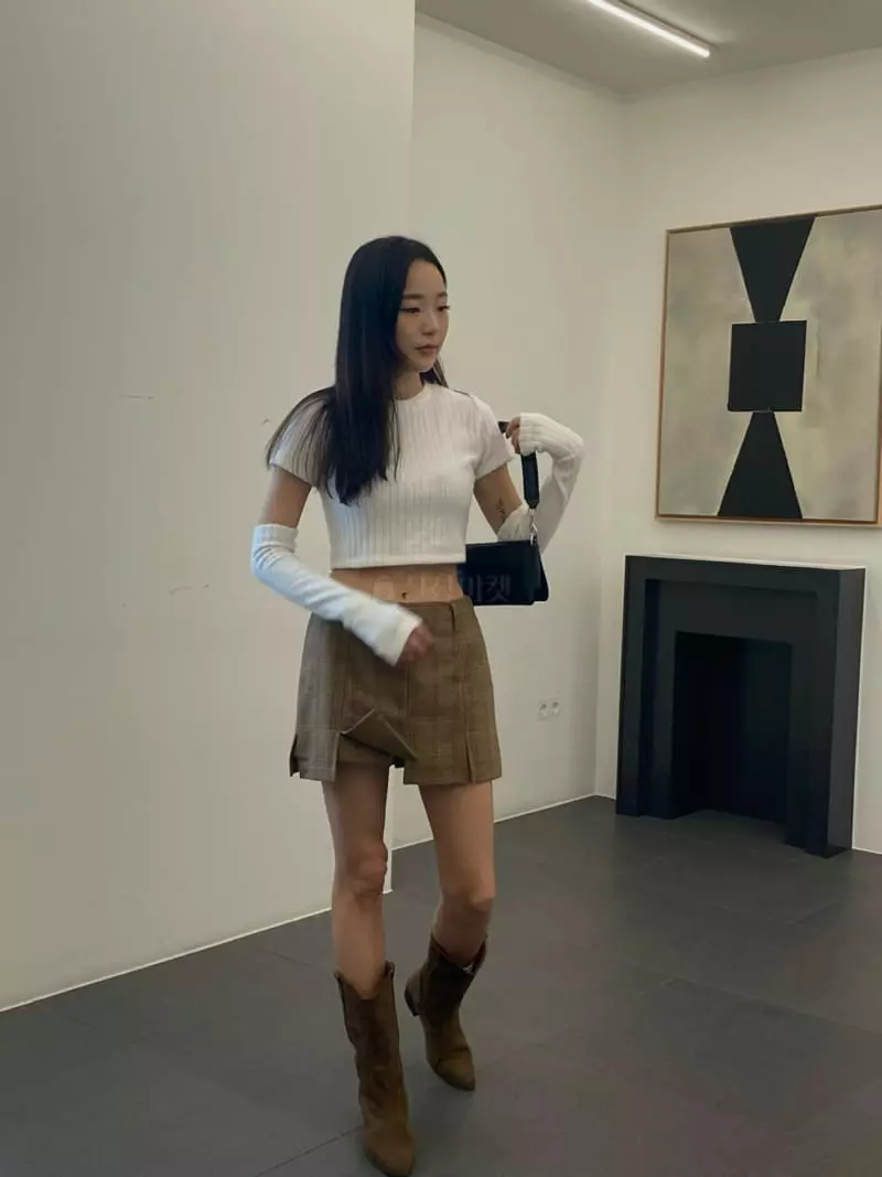 Hi Raki - Korean Women Fashion - #vintagekidsstyle - Check Skirt Pants - 3