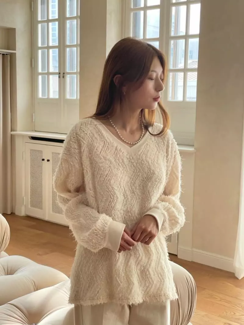 Hoper - Korean Women Fashion - #momslook - Lace V Neck Tee - 7
