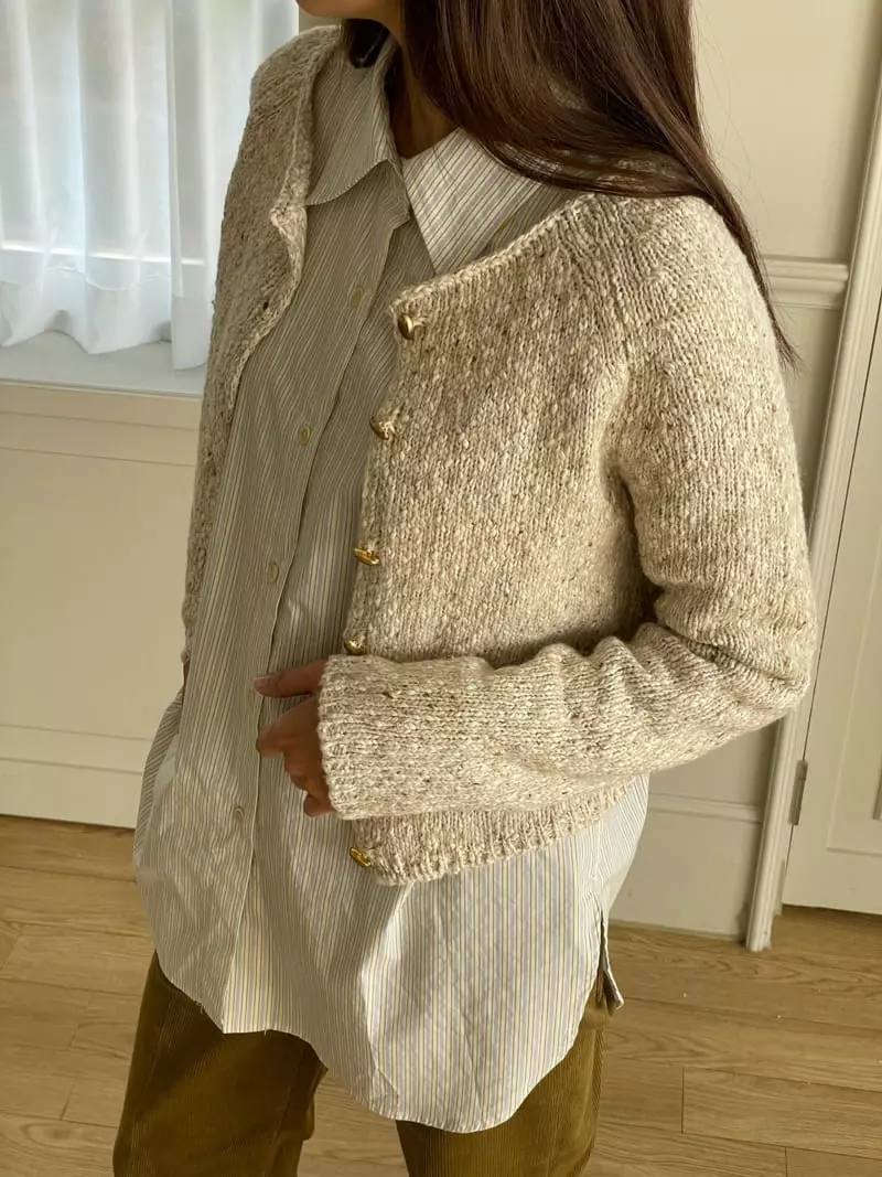 Hoper - Korean Women Fashion - #womensfashion - Crop Knit Cardigan - 4