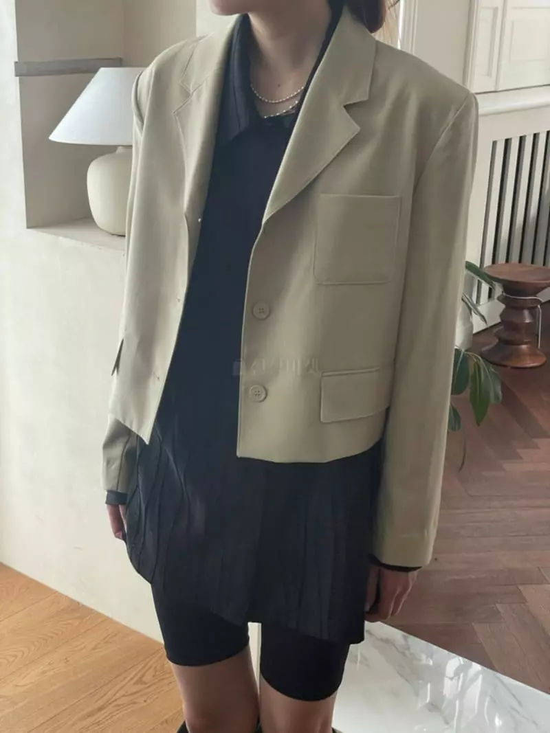 Hoper - Korean Women Fashion - #momslook - Cami Crop Jacket - 4
