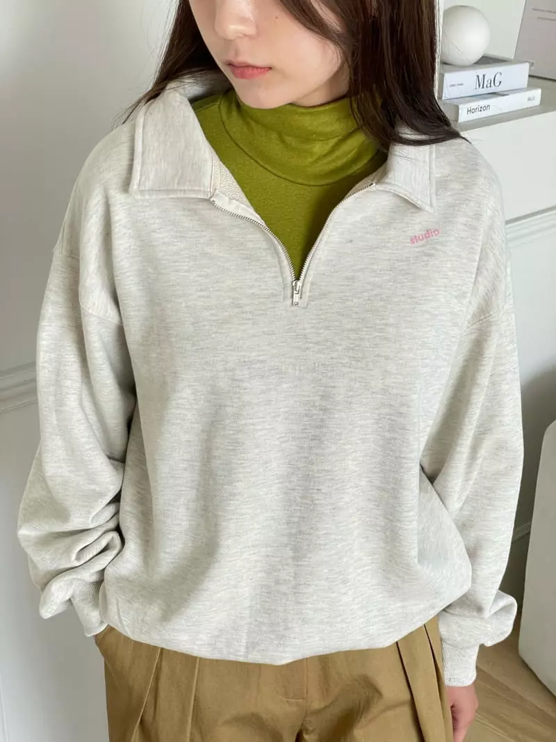 Hoper - Korean Women Fashion - #vintageinspired - Collar Sweatshirt - 6