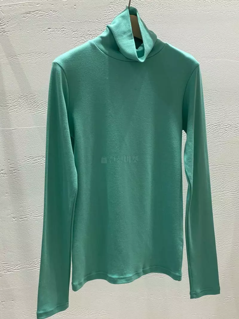 Hoper - Korean Women Fashion - #vintageinspired - Turtleneck Tee