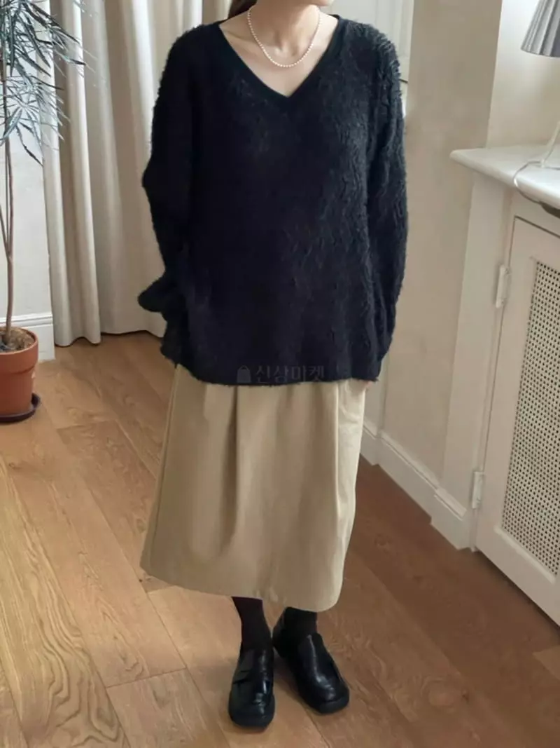 Hoper - Korean Women Fashion - #momslook - Denim Two Tuck Skirt - 4
