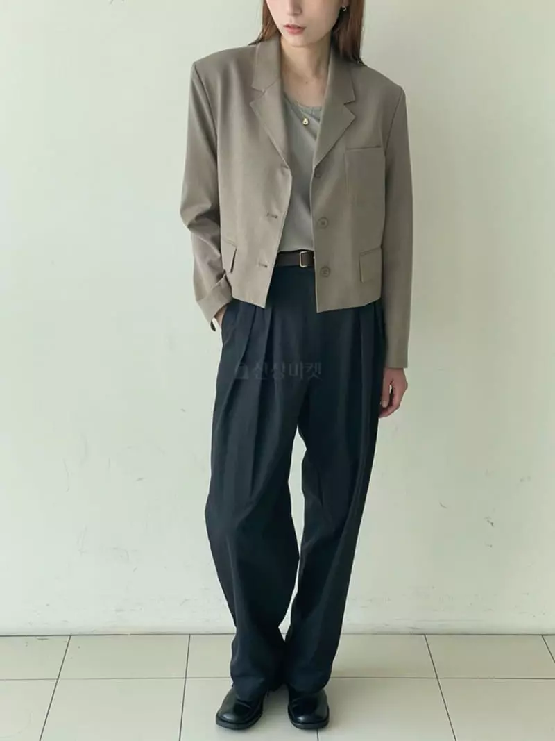 Hoper - Korean Women Fashion - #womensfashion - Crop Short Jacket