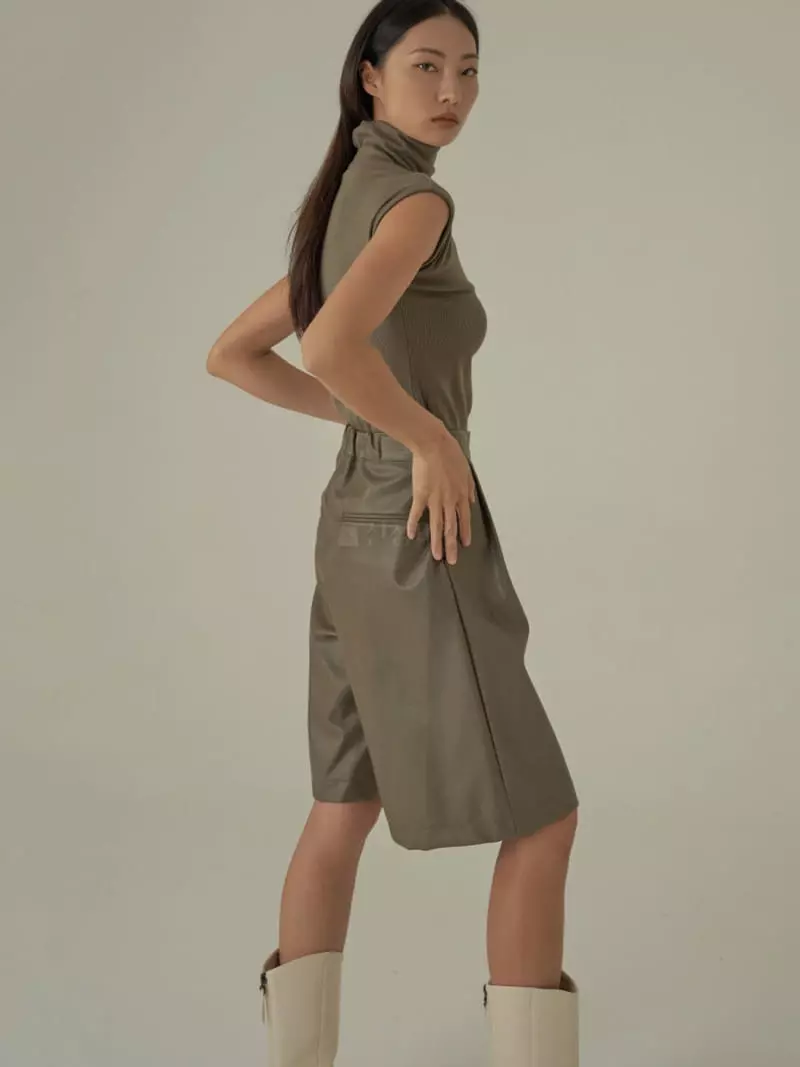 Howl - Korean Women Fashion - #momslook - Polar Sleeveless - 2