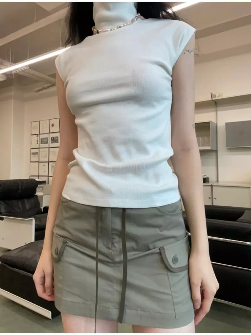Howl - Korean Women Fashion - #womensfashion - Polar Sleeveless - 9