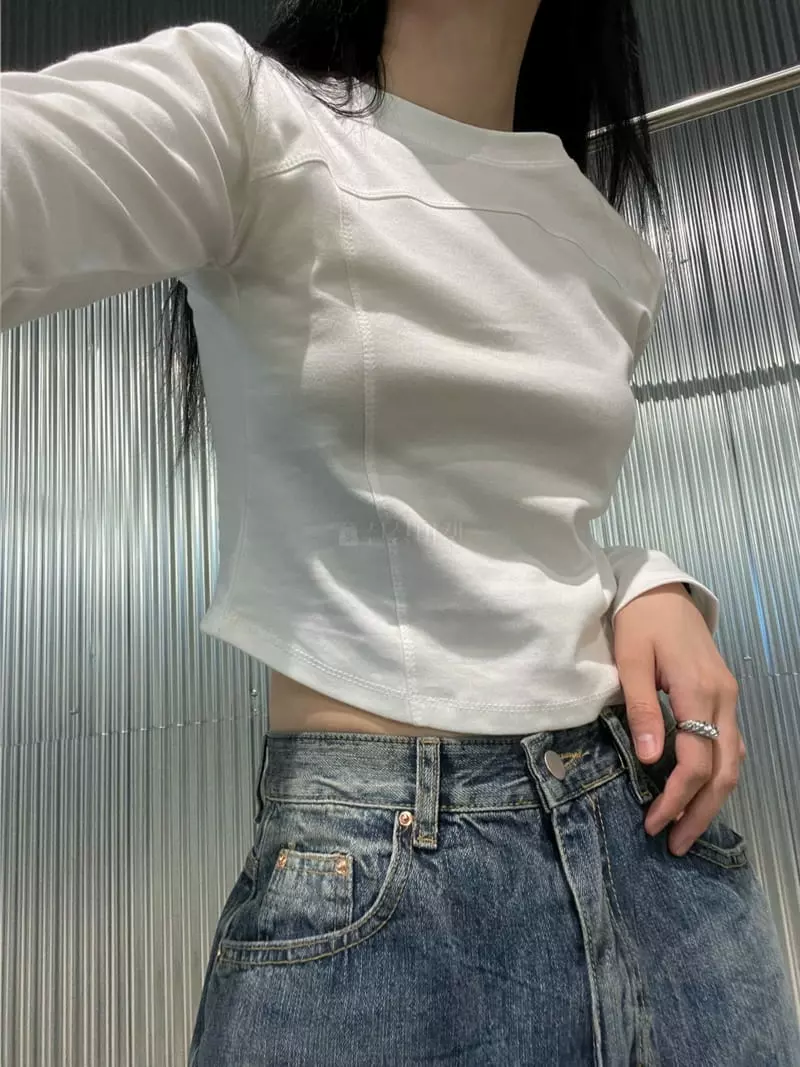 Howl - Korean Women Fashion - #momslook - Short Stitch Long Sleeve Tee - 4