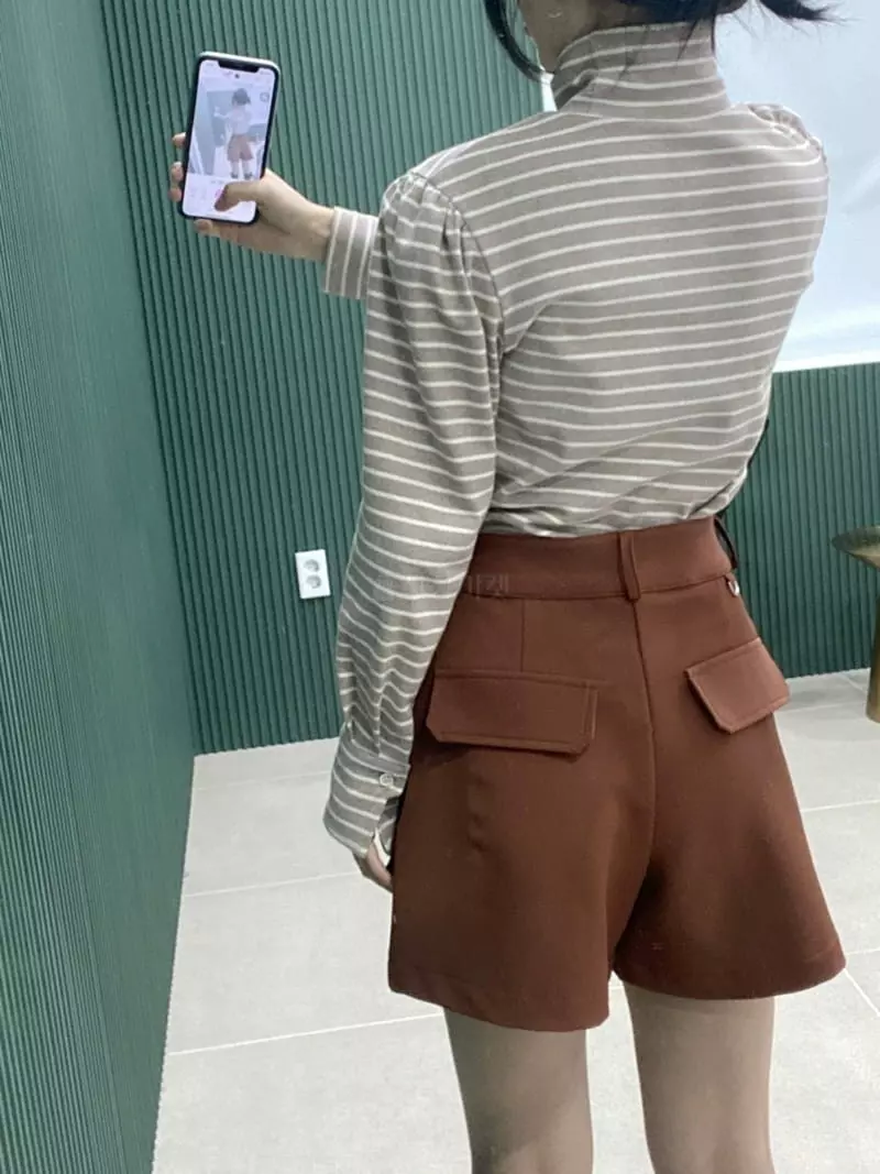 Ifuhouse - Korean Women Fashion - #momslook - Pocket Shorts - 3