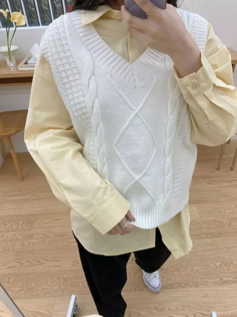 Ifuhouse - Korean Women Fashion - #restrostyle - Cu Vest - 3