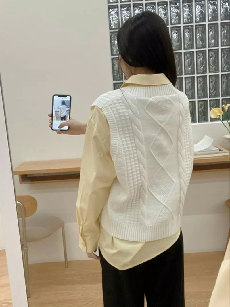 Ifuhouse - Korean Women Fashion - #restrostyle - Cu Vest - 4