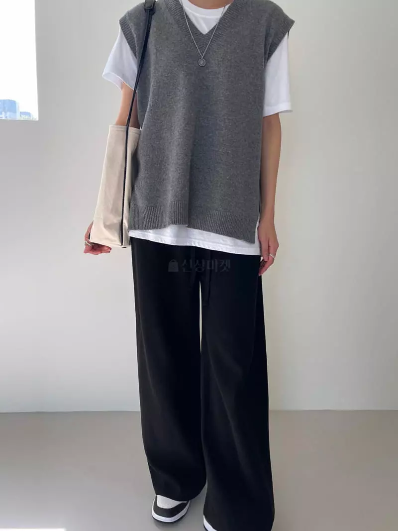 Imagine - Korean Women Fashion - #vintagekidsstyle - Olem Vest - 5