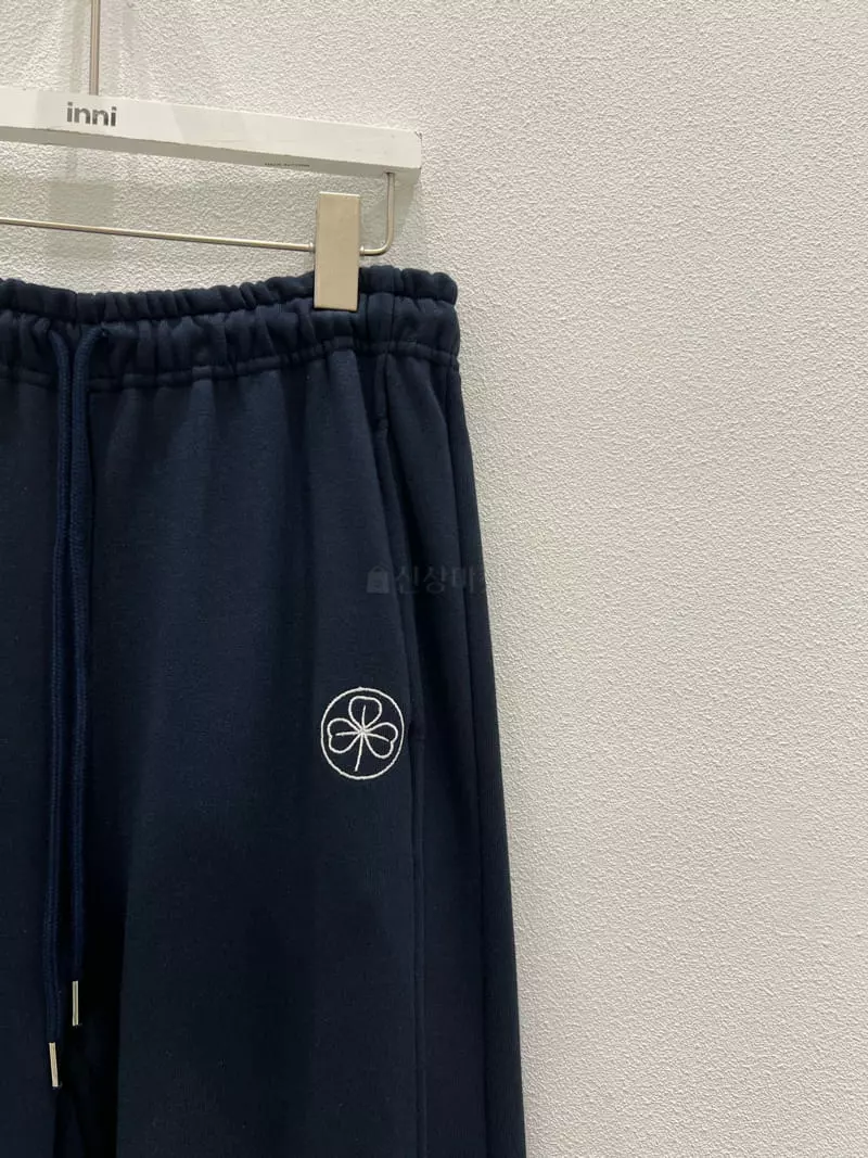 Inni - Korean Women Fashion - #momslook - Clover Embroidery Pants - 9