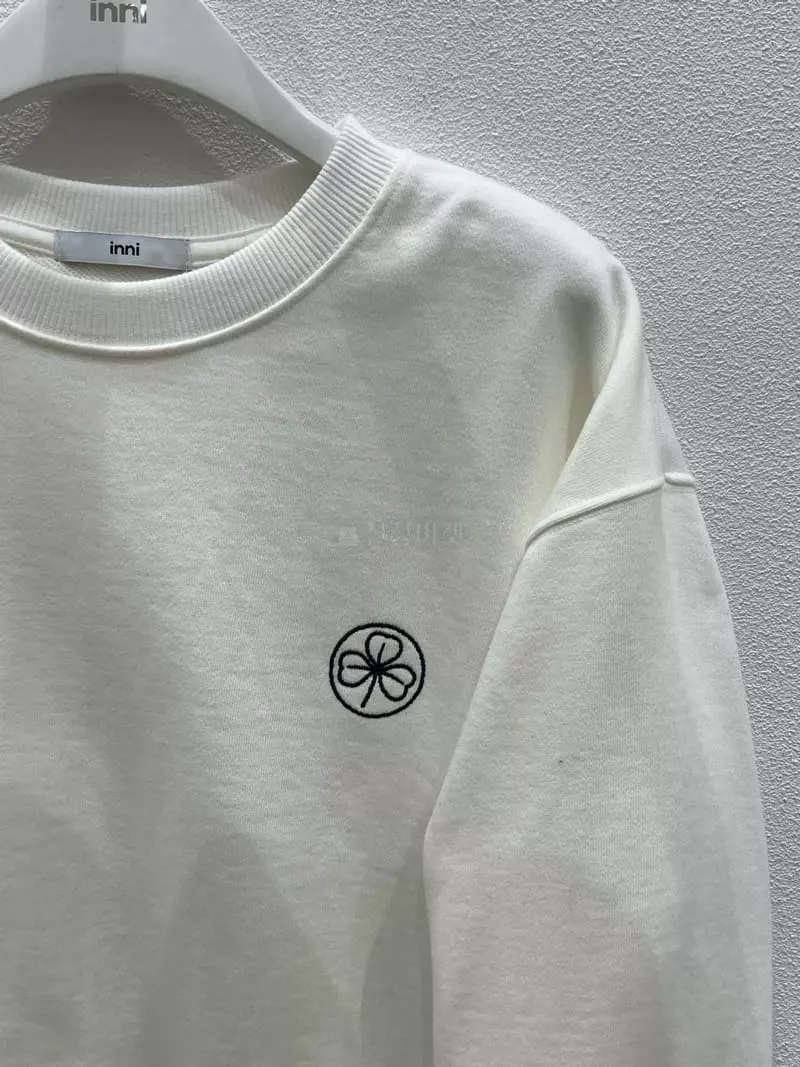 Inni - Korean Women Fashion - #womensfashion - Clover Embroidery Sweatshirt - 4