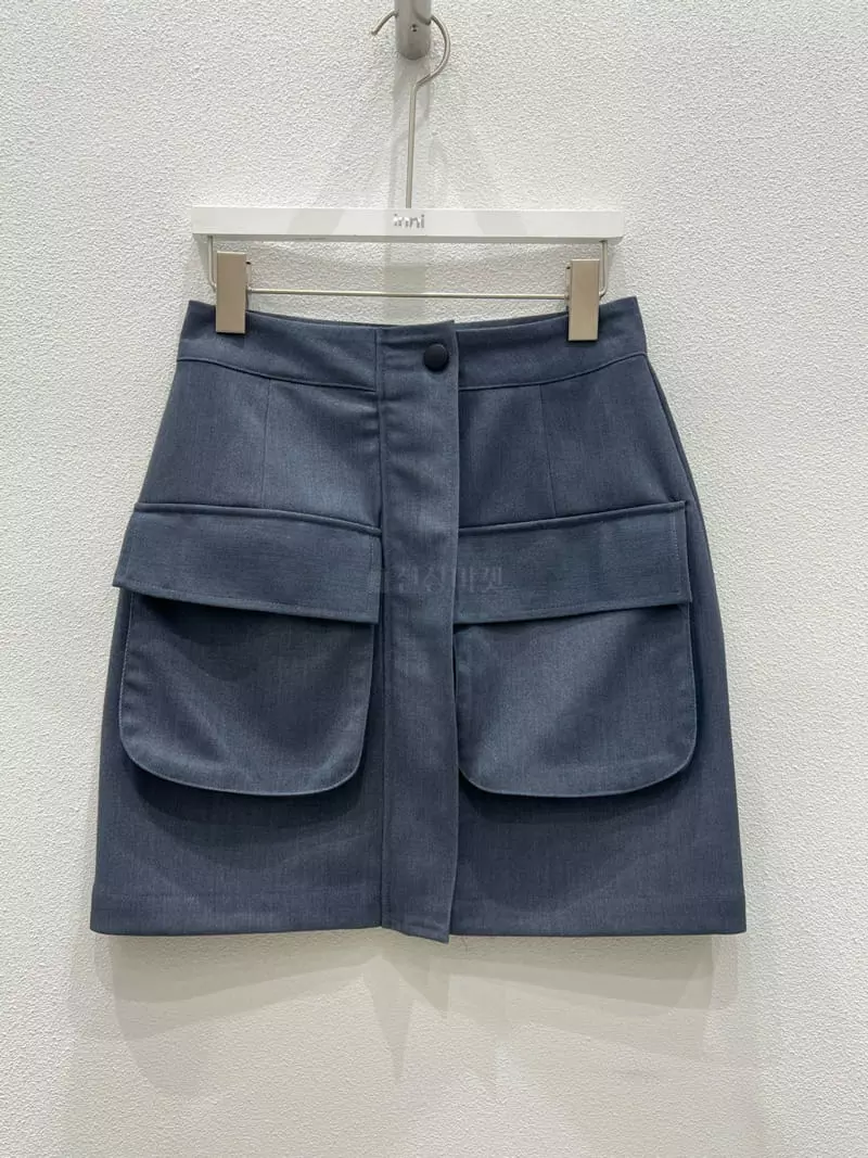 Inni - Korean Women Fashion - #momslook - Cai Pocket Mini Skirt - 2