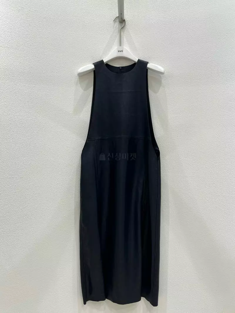 Inni - Korean Women Fashion - #womensfashion - J Leather Cutting One-piece - 4
